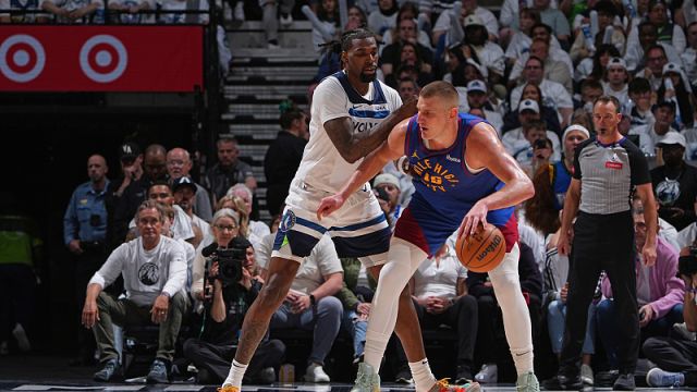 【2024年05月11日 掘金vs森林狼集锦】掘金vs森林狼五佳球 约基奇单脚起跳打板抛投 爱德华兹钉板血帽