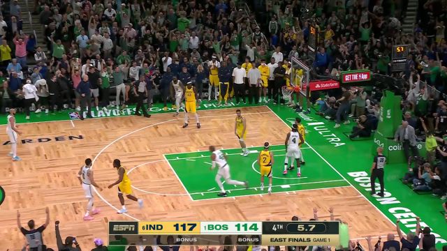 【2024年05月22日 步行者vs凯尔特人集锦】一剑霜寒十四州！布朗底角接霍乐迪妙传三分手起刀落精准命中扳平比分