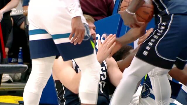 【2024年05月27日 森林狼vs独行侠集锦】东契奇遭华子进攻犯规，震天怒吼！