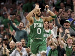 塔图姆本赛季季后赛的跳投命中率只有29.8%