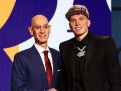 恭喜！湖人17号签捡漏21+4神枪，曾被预测第六顺位，詹皇曾称赞他