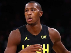 快船签前5号秀邓恩：队记曝7名后卫酝酿交易 威少有望转投掘金