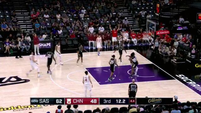 【2024年07月10日 马刺vs中国集锦】你有来言我有去语！焦泊乔弧顶三分及时止血 布耶随即快下扣篮还以颜色