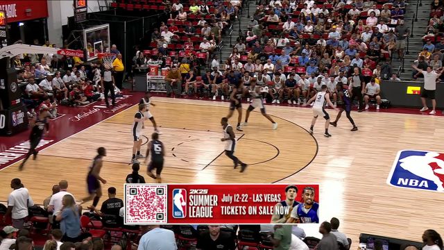 【2024年07月13日 国王vs灰熊集锦】流畅的配合令人赏心悦目 埃利斯晃倒对手妙传琼斯完成暴扣