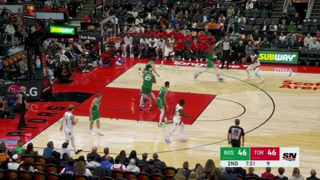 【2024年10月16日 凯尔特人vs猛龙集锦】新龙王不跟你闹！巴恩斯底线突破顺势起飞 回头望月背扣哨响球进