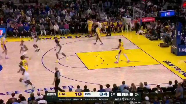 【2024年10月19日 湖人vs勇士集锦】说不出的无语！希菲诺5秒发球违例让雷迪克原地石化