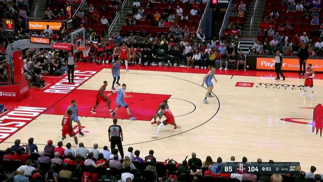 【2024年10月26日 灰熊vs火箭集锦】打的就是精锐！惠特摩尔无视莫兰特防守潇洒转身杀入内线收下2分