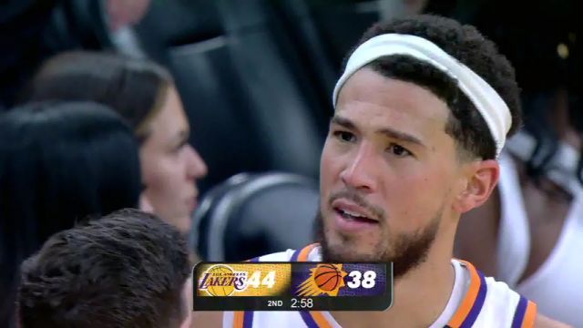 【2024年10月29日 湖人vs太阳集锦】惨遭双人夹击！布克发带都被拽歪找裁判抱怨