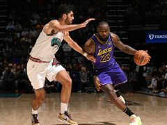 里程悲！勒布朗狂轰39+7+6仍吞惨败 五连客1胜4负雷迪克下神坛