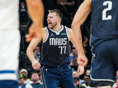 NBA杯直播独行侠vs勇士视频在线观看（11.13）水花兄弟再聚首谁会是最后赢家