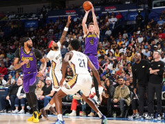 27+5三分再创新高！克内克特两度暴扣天赋溢出 三战三分19中12