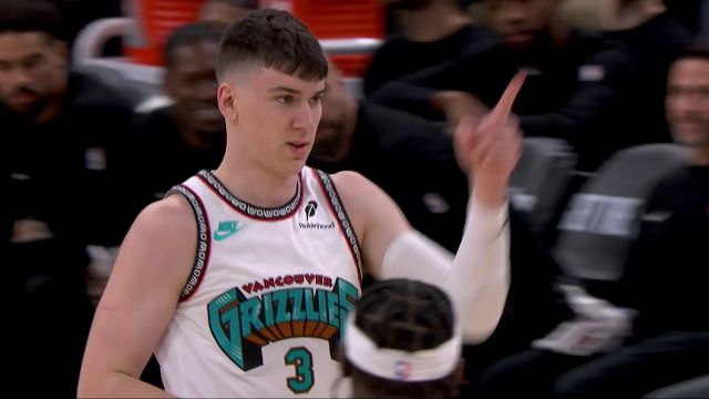 【2025年01月31日 火箭vs灰熊集锦】极限出手打懵对手 拉拉维亚转身三分出手命中准压哨