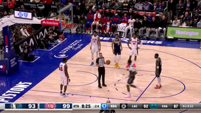 【2025年02月01日】NBA常规赛：独行侠vs活塞第4节中文解说录像回放