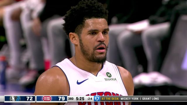 【2025年02月01日】NBA常规赛：独行侠vs活塞第3节中文解说录像回放