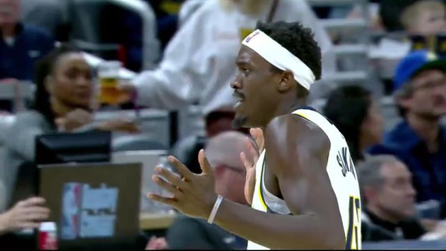 【2025年02月02日 老鹰vs步行者集锦】这球元芳你怎么看？西亚卡姆对抗中犯规被判一级恶意