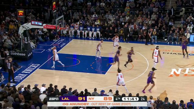 【2025年02月02日 湖人vs尼克斯集锦】詹姆斯vs尼克斯集锦 全场轰下33+11+12三双客场掀翻尼克斯