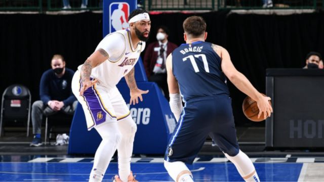 【2025年02月02日 湖人vs尼克斯集锦】重磅交易更多内幕曝光：湖人希望东契奇接棒詹姆斯，担任未来十年代言人