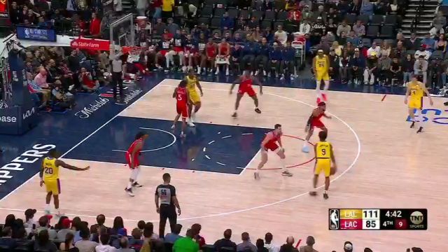 【2025年02月05日 湖人vs快船集锦】NBA常规赛：湖人vs快船第4节中文解说回放