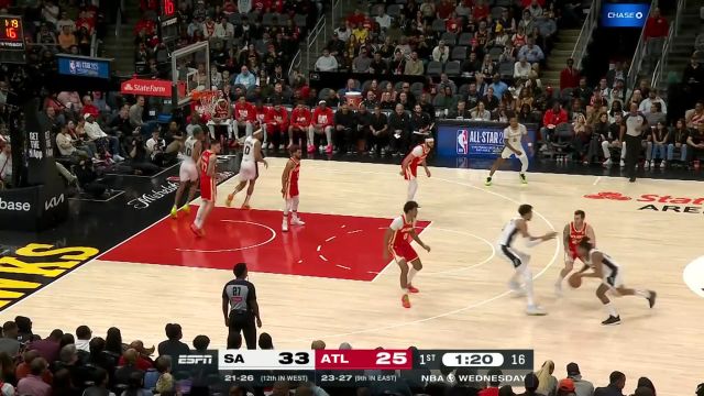 【2025年02月06日 马刺vs老鹰集锦】扣篮大赛咱再见！卡斯尔垫步起跳双手砸扣