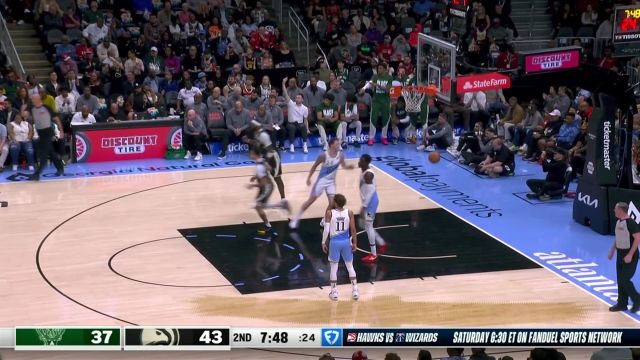 【2025年02月08日 雄鹿vs老鹰集锦】马上融入团队之中 库兹马翻身漂移三分难度十足精准入网