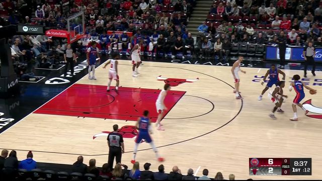 【2025年02月12日 活塞vs公牛集锦】坎宁安吸引防守穿针引线 奥萨尔-汤普森如入无人之境直接爆扣