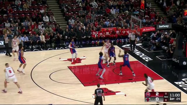 【2025年02月12日】活塞vs公牛第1节中文解说录像回放