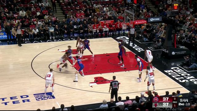 【2025年02月13日 活塞vs公牛集锦】个人单打教科书！多森姆顶着防守强硬出手打进还有加罚