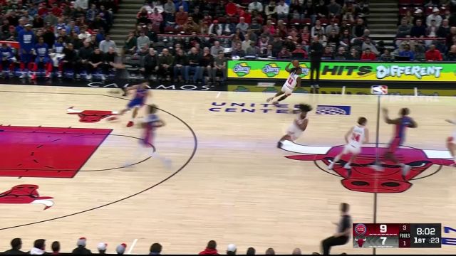 【2025年02月13日 活塞vs公牛集锦】真是个小机灵鬼！多森姆鬼手抢断助攻吉迪三分飙中