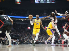 NBA录像全场回放常规赛：湖人vs开拓者（2025.2.21）里夫斯32+7