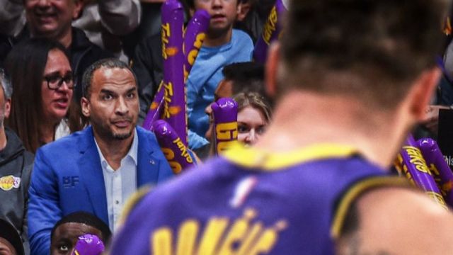 【2025年02月26日 独行侠vs湖人集锦】这场比赛后恩怨已了？东契奇：还需时间，明天会更好