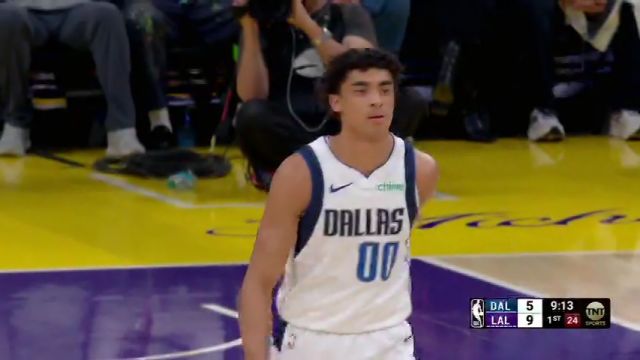 【2025年02月26日 独行侠vs湖人集锦】最喜欢的位置！克里斯蒂无解中投手拿把掐