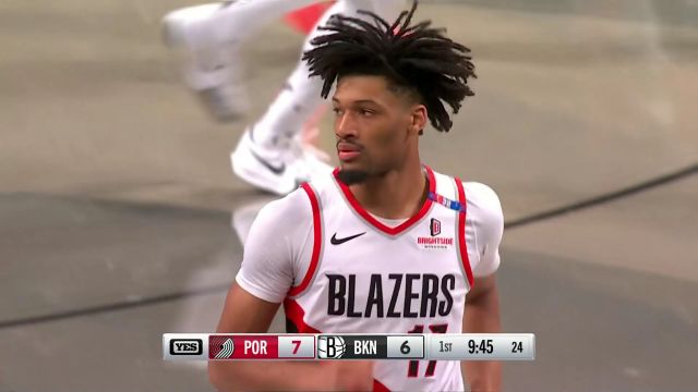 【2025年03月01日 开拓者vs篮网集锦】空接配合行云流水 卡马拉轻巧一抛夏普心领神会