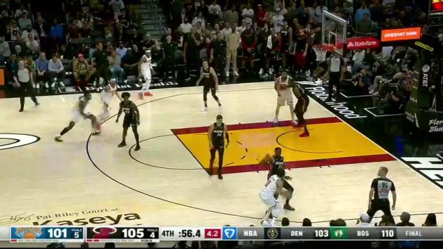 【2025年03月03日 尼克斯vs热火集锦】紧咬比分！布伦森转换还击飞身上篮 尼克斯顽强追平拖入加时