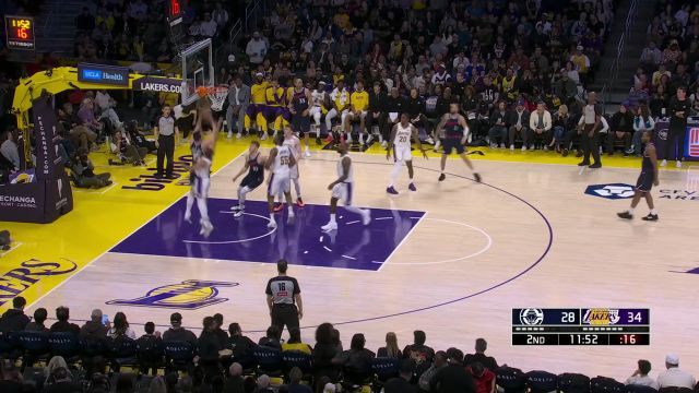 【2025年03月03日 快船vs湖人集锦】博格丹诺维奇不贪功假突真传 尤班克斯接球起飞暴扣得手