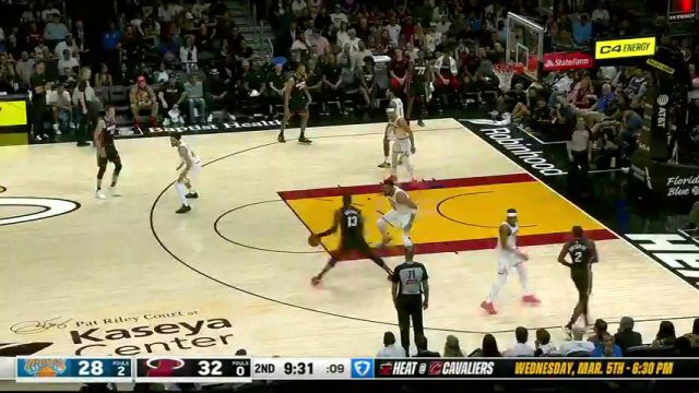 【2025年03月03日 尼克斯vs热火集锦】时间任我掌控！李凯尔突破与时间赛跑 空中拉杆上反篮压哨得手