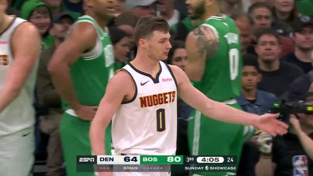 【2025年03月03日 掘金vs凯尔特人集锦】穆雷失去平衡之前将球传出 布劳恩不负期待将球放进