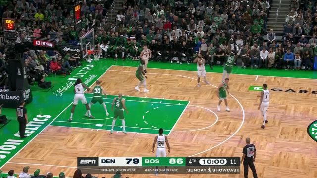 【2025年03月03日 掘金vs凯尔特人集锦】小乔丹大手一拨将皮球送给对手 凯塔抓住机会笑纳空篮完成暴扣