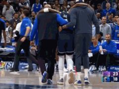 独行侠遭重创：欧文左膝被撞反关节受伤坚持罚完球 提前退赛