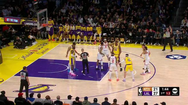 【2025年03月07日】NBA常规赛：尼克斯vs湖人第1节中文解说录像回放