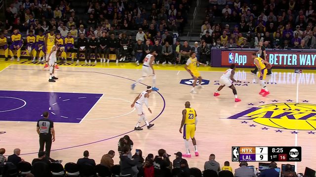 【2025年03月07日 尼克斯vs湖人集锦】东契奇vs尼克斯集锦 全场砍下32+7+12全面表现盘活球队