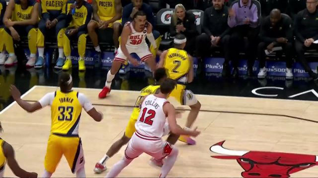 【2025年03月11日 步行者vs公牛集锦】反击速度快如闪电！西亚卡姆击地妙传助飞马图林打成2+1