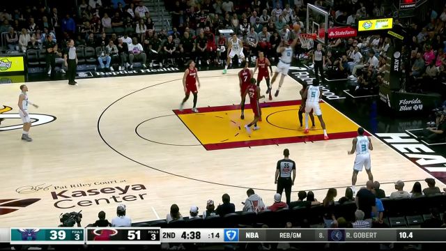 【2025年03月11日 黄蜂vs热火集锦】如入无人之境！布里奇斯勇往直前杀进篮下单手劈扣得手