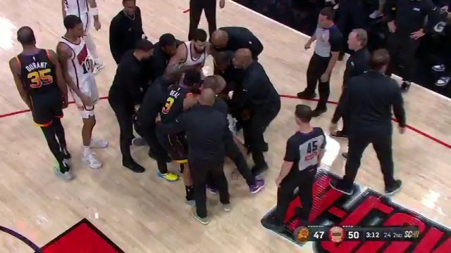 【2025年03月13日 太阳vs火箭集锦】火药味十足！普拉姆利与亚当斯爆发冲突壮汉抱摔双双被驱逐