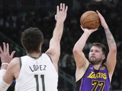 NBA回放全场录像高清：常规赛湖人vs雄鹿（3月14日）东契奇45+11