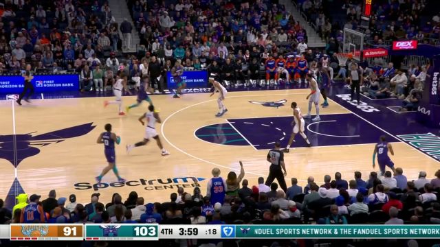 【2025年03月21日 尼克斯vs黄蜂集锦】三人配合行云流水 马威大力炸筐点燃全场