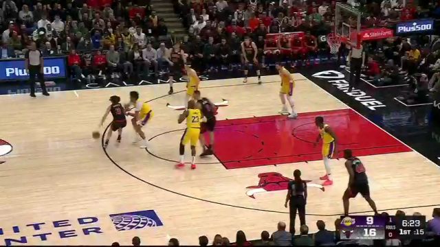 【2025年03月28日】NBA常规赛：湖人vs公牛第1节中文解说录像回放