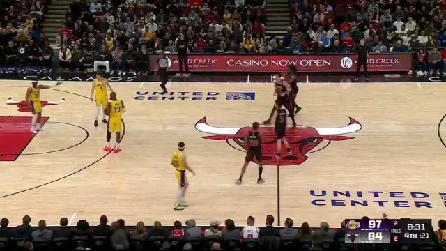 【2025年03月28日】NBA常规赛：湖人vs公牛第4节中文解说录像回放