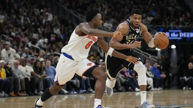 【2025年03月29日 尼克斯vs雄鹿集锦】尼克斯116-107雄鹿 尼克斯六人上双送雄鹿3连败