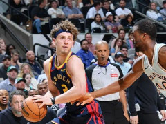 NBA高清直播在线直播：常规赛勇士vs灰熊（4月2日）关键卡位战