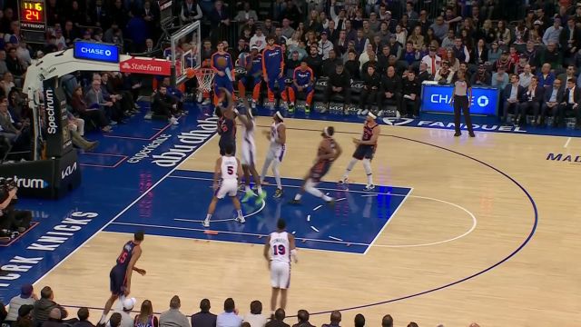 【2025年04月02日 76人vs尼克斯集锦】我就是你坚强的后盾 米切尔罗宾逊跟进摘板补扣